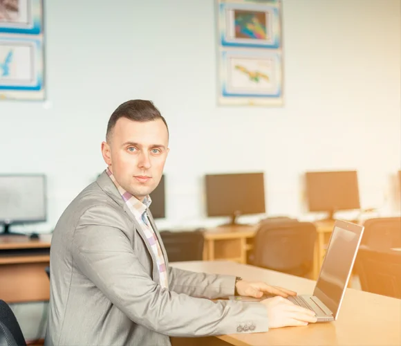 lifestyle-portrait-businessman2